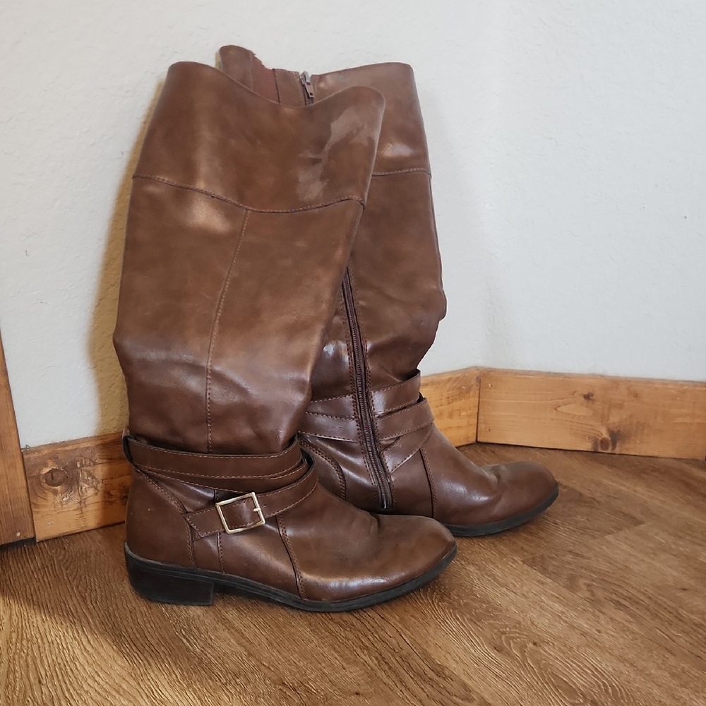 Classic Brown Leather Knee-High Boots - Women's Zip & Buckle